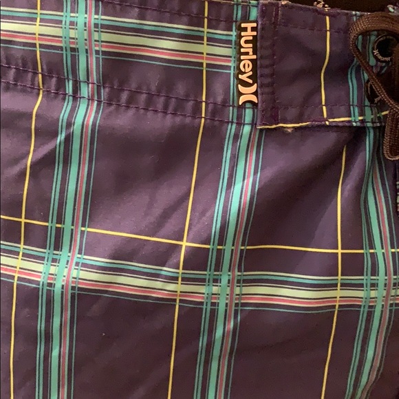 Hurley board shorts - Picture 4 of 5